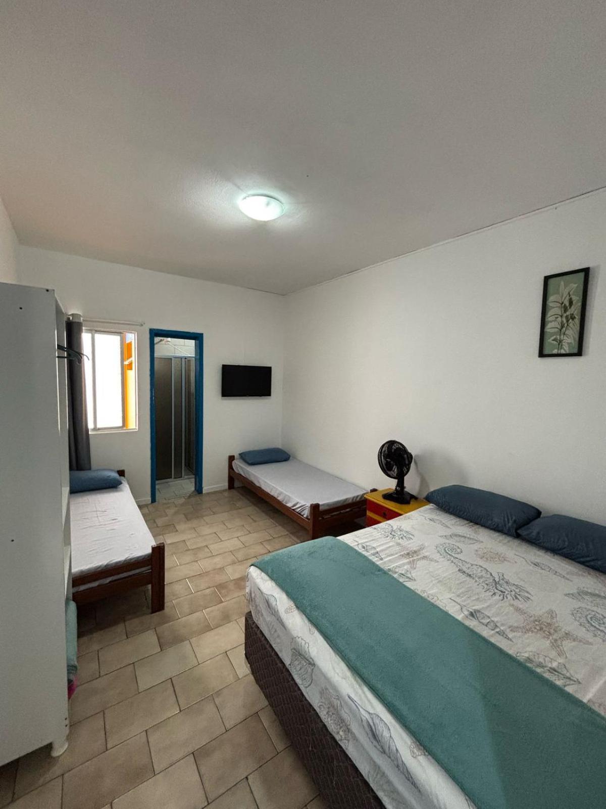 Habitación en casa particular Yellow House Bc